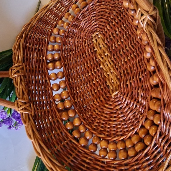 Vintage Wicker Basket - Picture 2 of 8